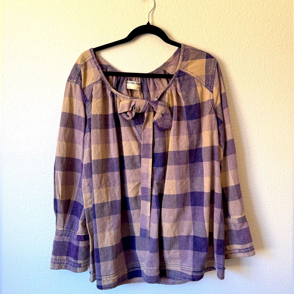 Women’s Plaid check blouse with bow tie /Free People